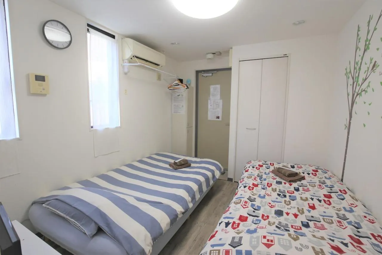 Fukuoka Single Room 0*, Фукуока